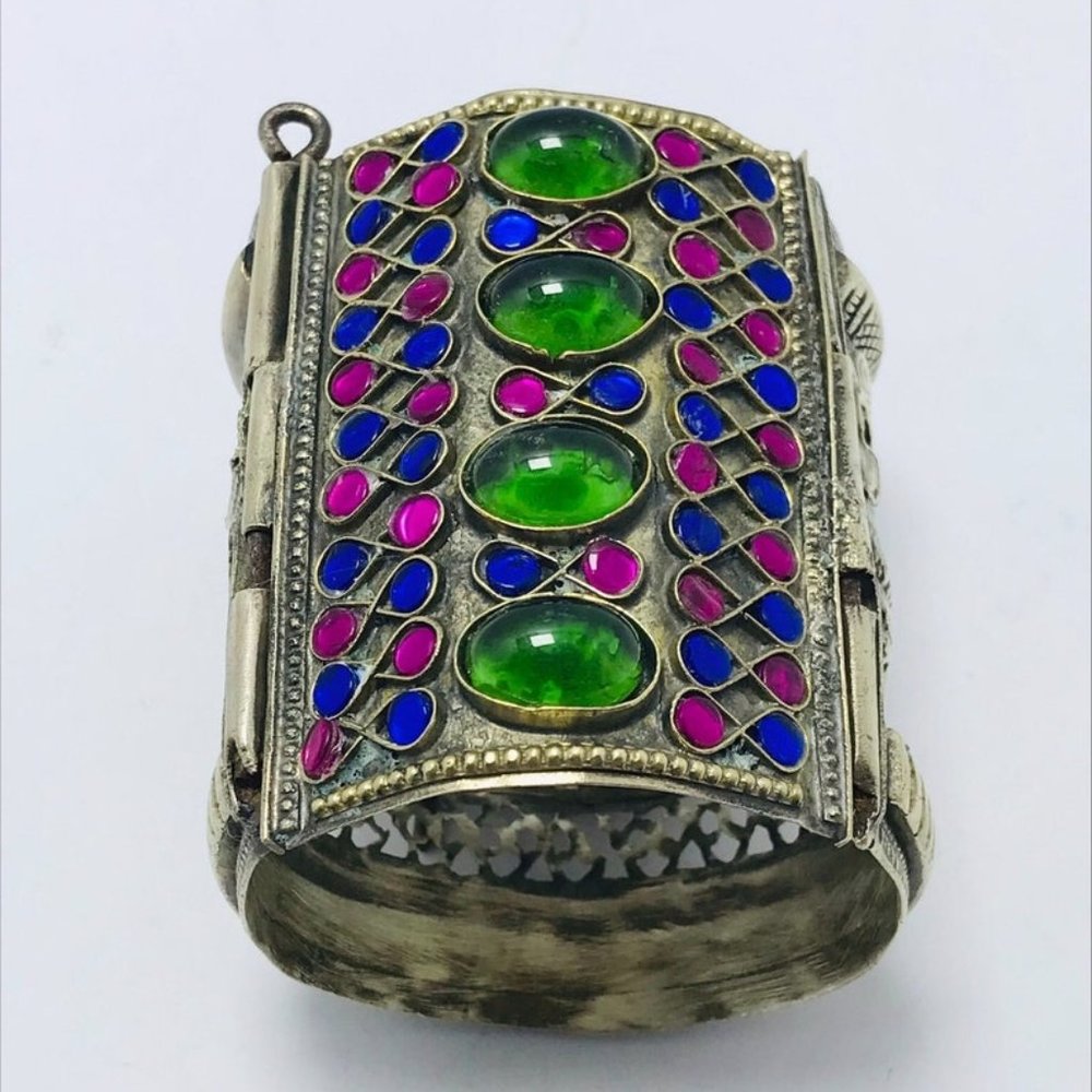 Single Golden Vintage Gyps Gypsy Cuff Bracelet, Boho Cuff With Big Glass Stones